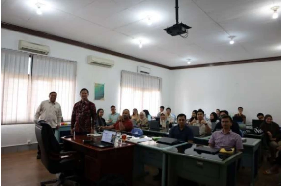 Praktisi Mengajar pada Mata Kuliah Kapita Selekta Manajemen Bisnis dengan Tema "Strategi Manajemen Bisnis dan Pengembangan Sumber Daya Manusia"